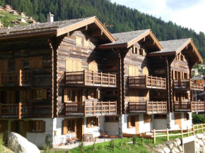 Отель Apartments Vieux Chalet, Аннифирз